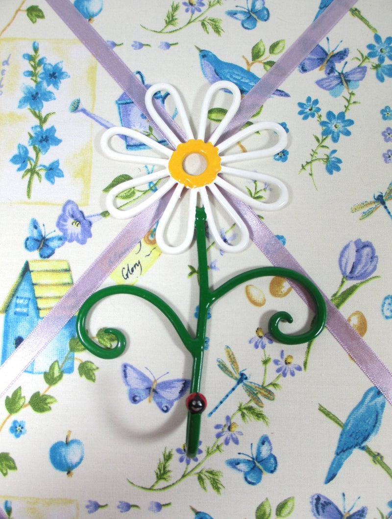 Flower Wall Hook Metal Hand-Painted White Daisy