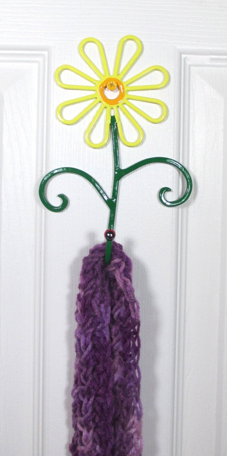 Flower Wall Hook Metal Hand-Painted Yellow Daisy